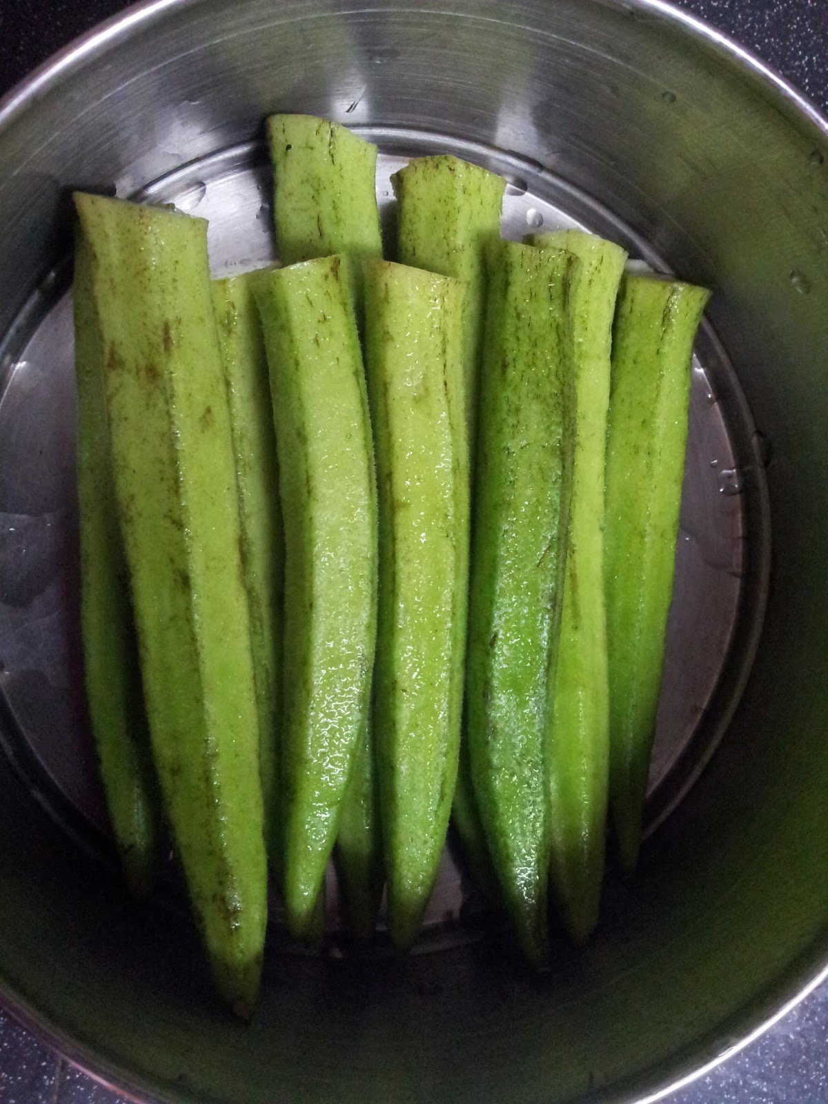 Chinese Homecook Recipe: Steam Lady's Finger