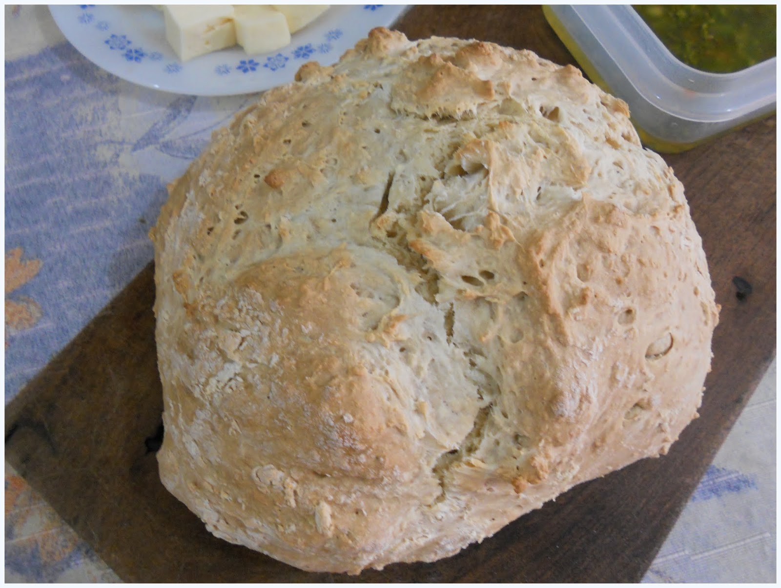Pan de soda irlandés (irish soda bread) a la provenzal y con gratín de