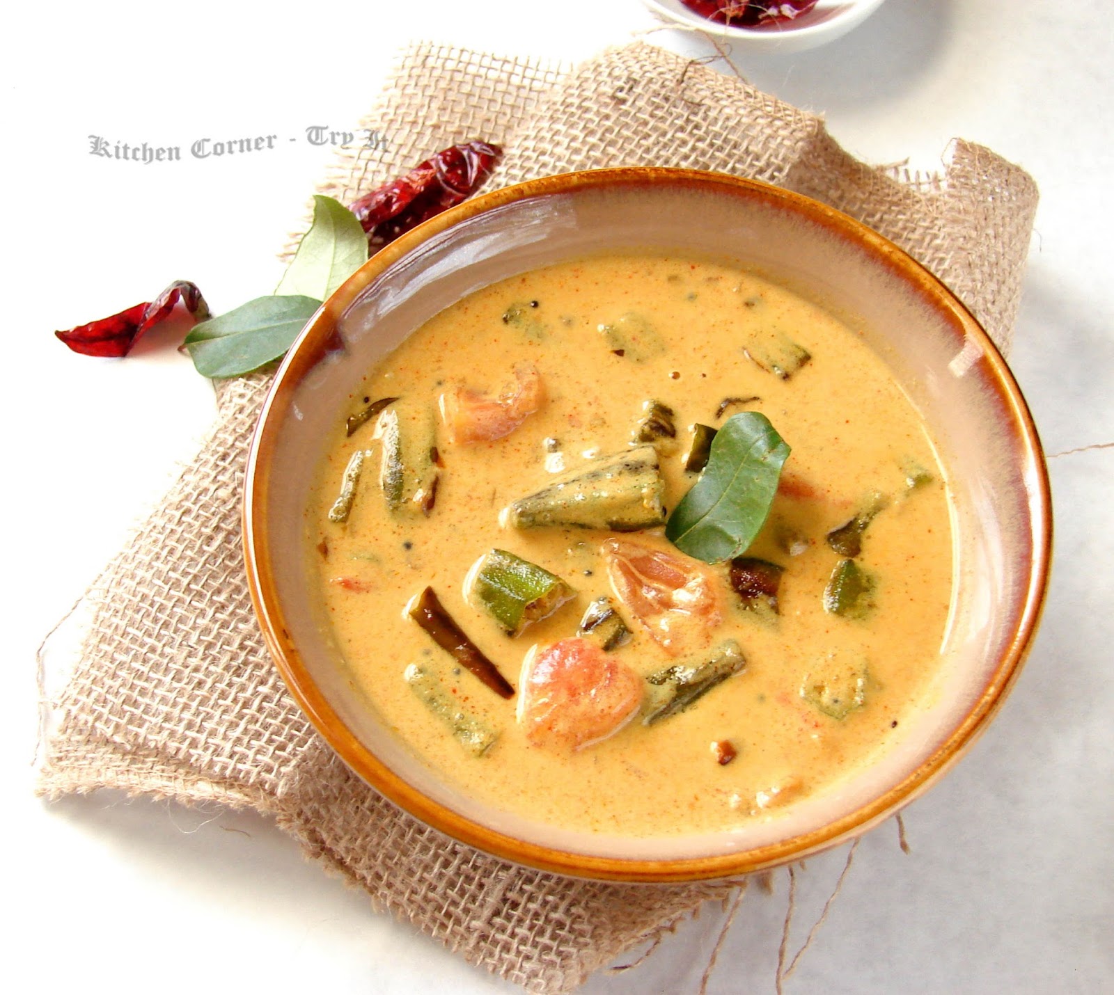 Vendakka Thakkali Curry/ Okra Tomato Curry