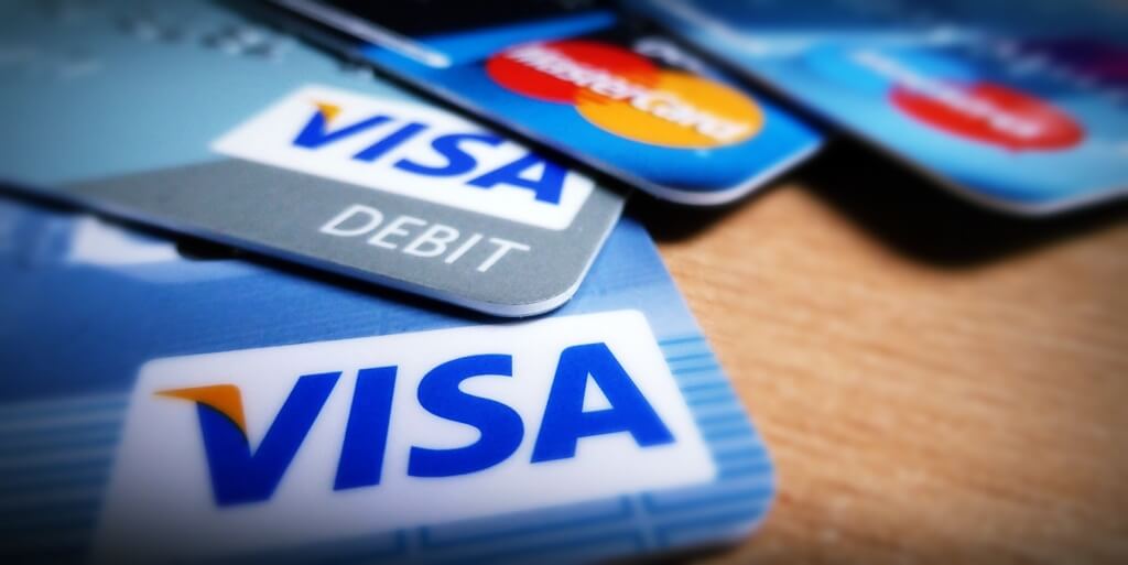 تعرف على أنواع البطاقات الائتمانية والفرق بينهم