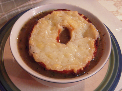 http://2.bp.blogspot.com/-VfSF-LNYwGY/ToLmHmKoJzI/AAAAAAAAAJM/pPyB3ZWqFyQ/s1600/gluten-free-french-onion-soup-served.png