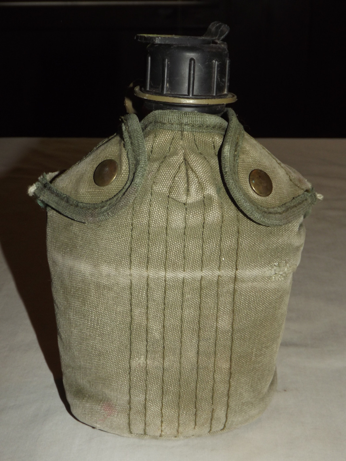 bingbabel US Army Plastic Canteen M1961 / Year 1974