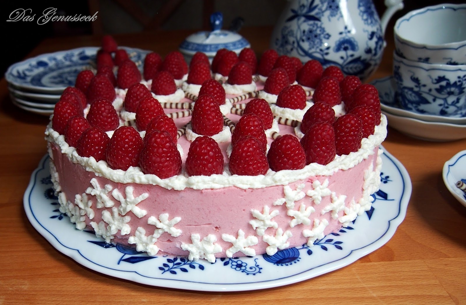 Das Genusseck: Himbeertorte mit Schokoladenbiskuit