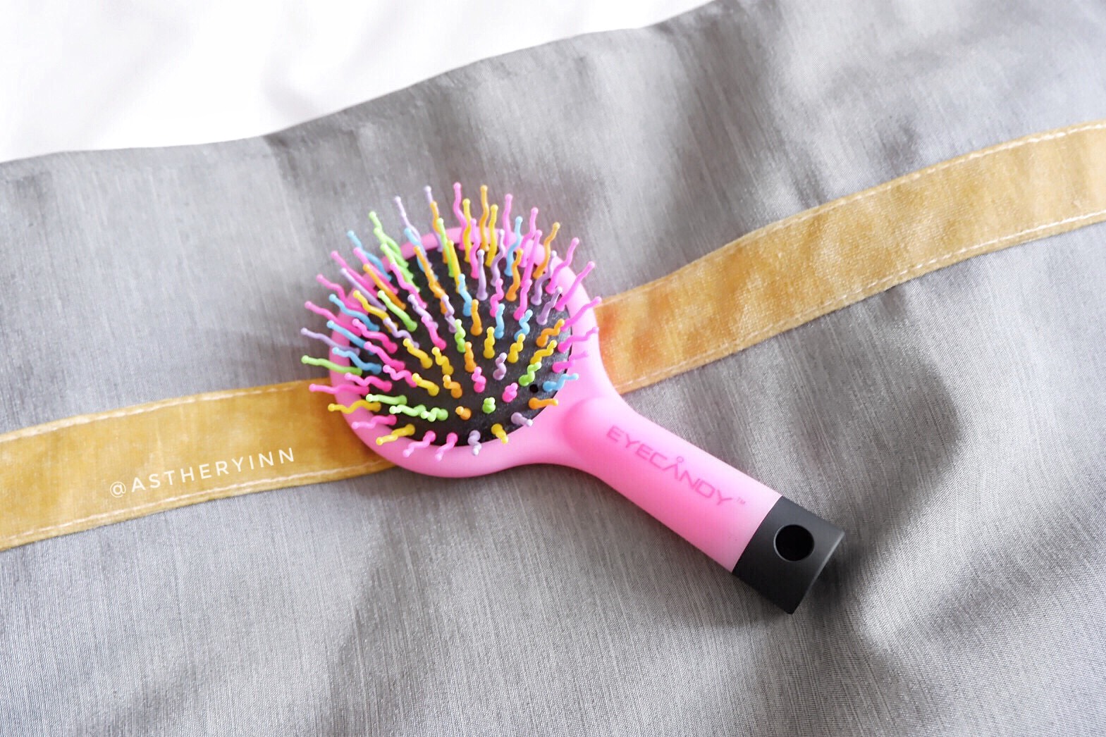 ASTHER YINN EYECANDY Rainbow Volume S Brush Review Korean Rainbow
