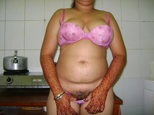 Hot Mature Indian Aunty Choot Image 4 Fap