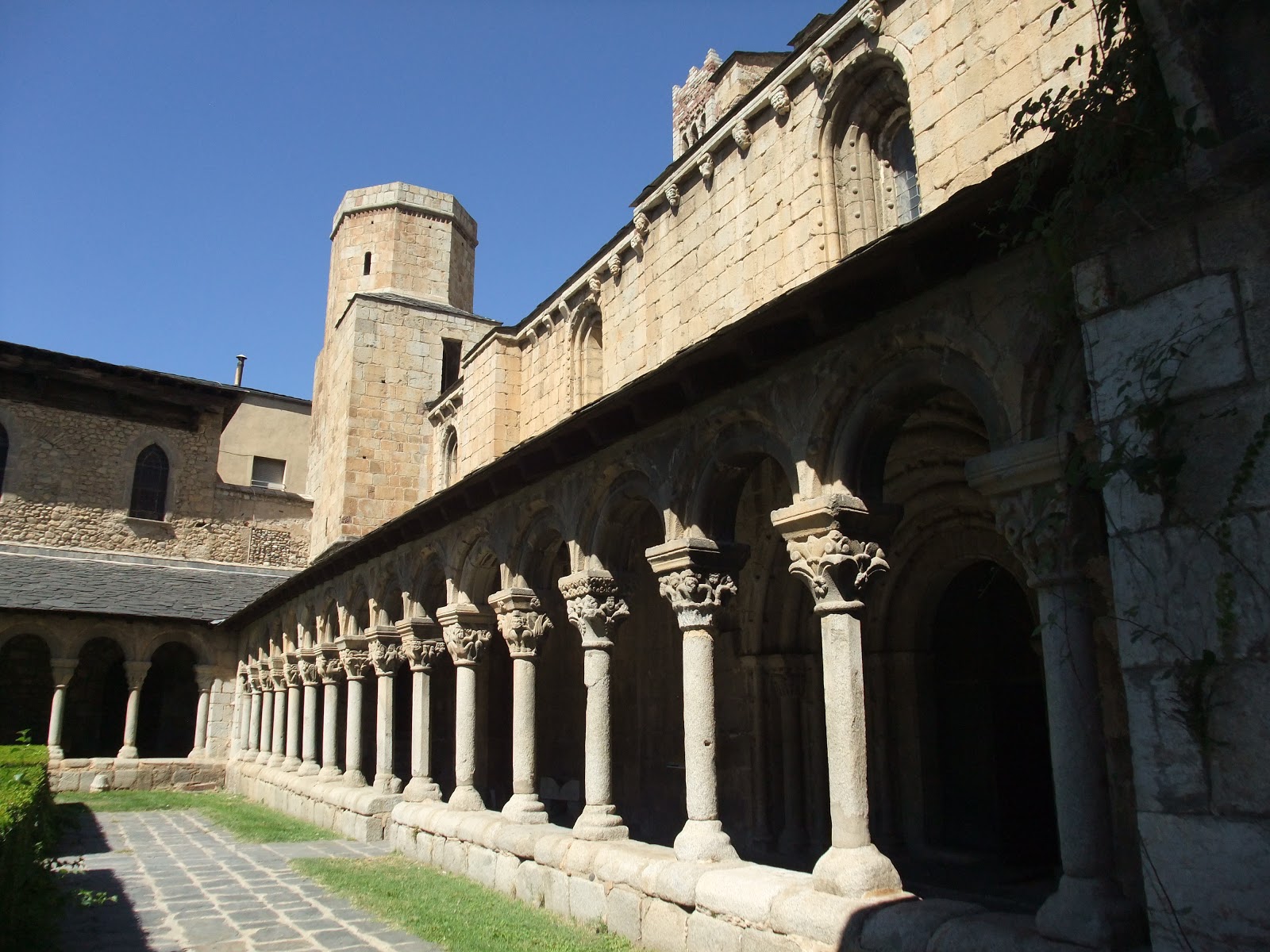 Buscando Montsalvatge LA SEO DE URGEL