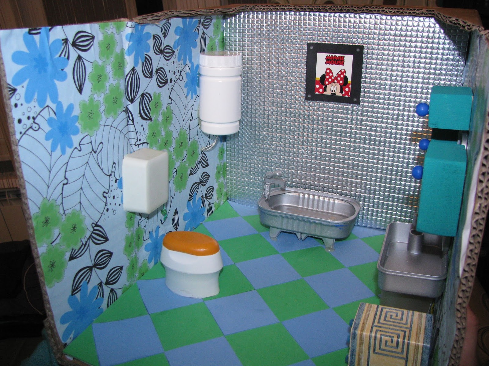 KM Classroom DIY Doll House Bathroom