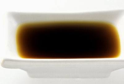 一看二聞三嘗　三步驟破解化學醬油