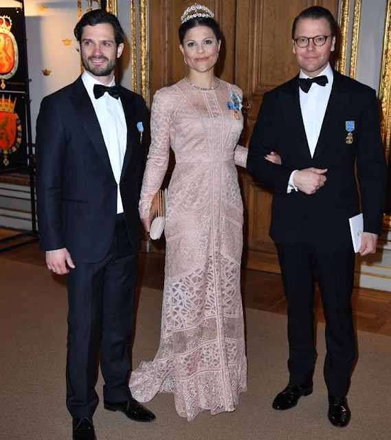 King Carl Gustaf , Queen Silvia, Queen Mathilde, King Flippe, Crown Princess Victoria, Prince Daniel, Princess Madeleine and Christopher O'Neill, Former Spanish Queen Sofia and King Juan Carlos, Crown Prince Frederik and Crown Princess Mary of Denmark, Queen Margrethe of Denmark, Queen Beatrix of the Netherlands, Princess Takamado of Japan, Princess Märtha Louise of Norway and Ari Behn, Prince Albert