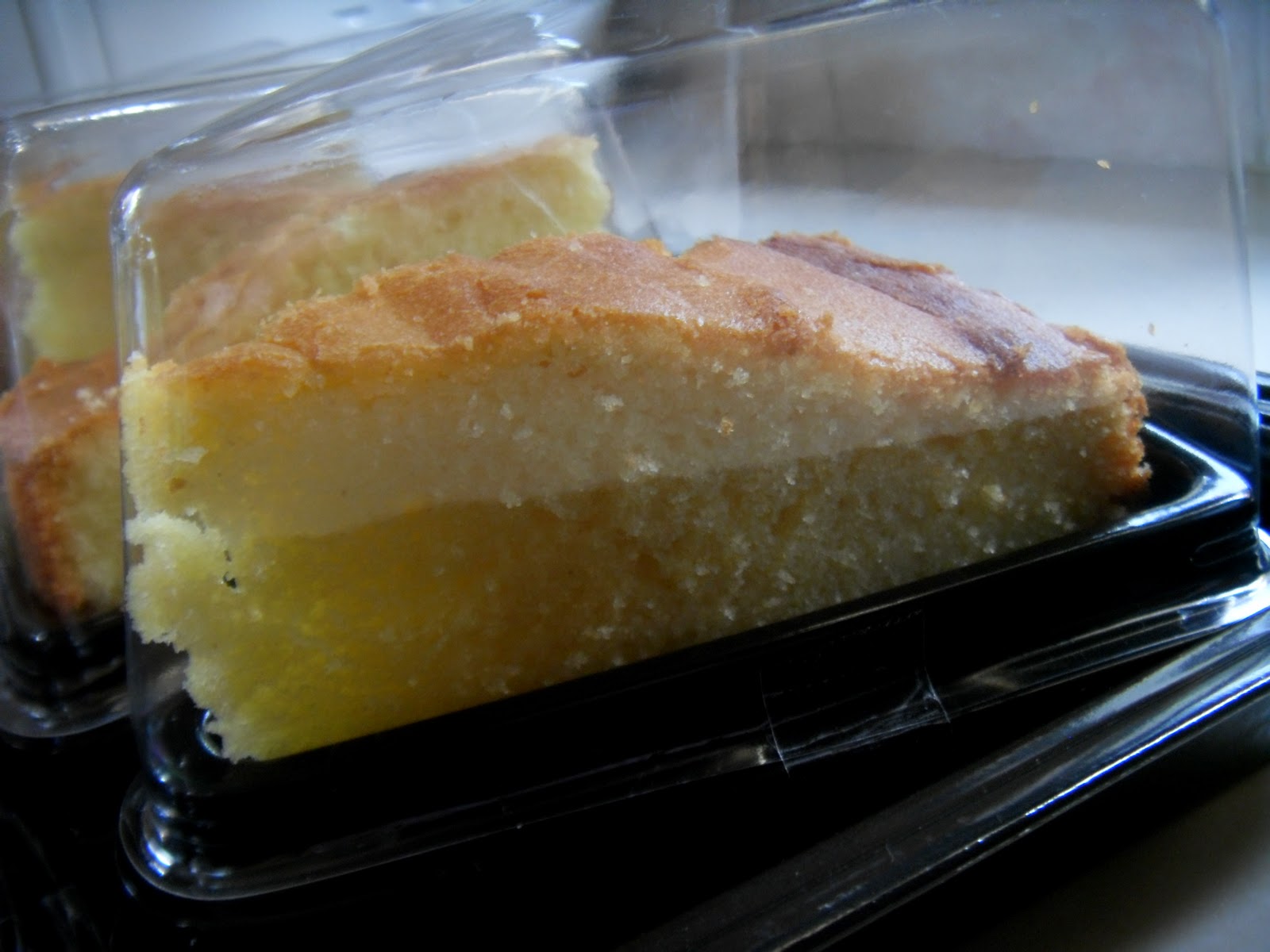 RASA CAKES AND MUFFINS CLASSIC BUTTER CAKE