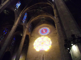 Mallorca con niños: El calidoscopio de la Catedral de Palma. Espectáculo del ocho