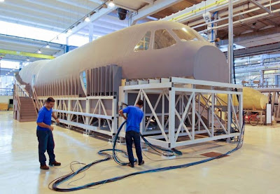 Saiba como é um avião cargueiro por dentro