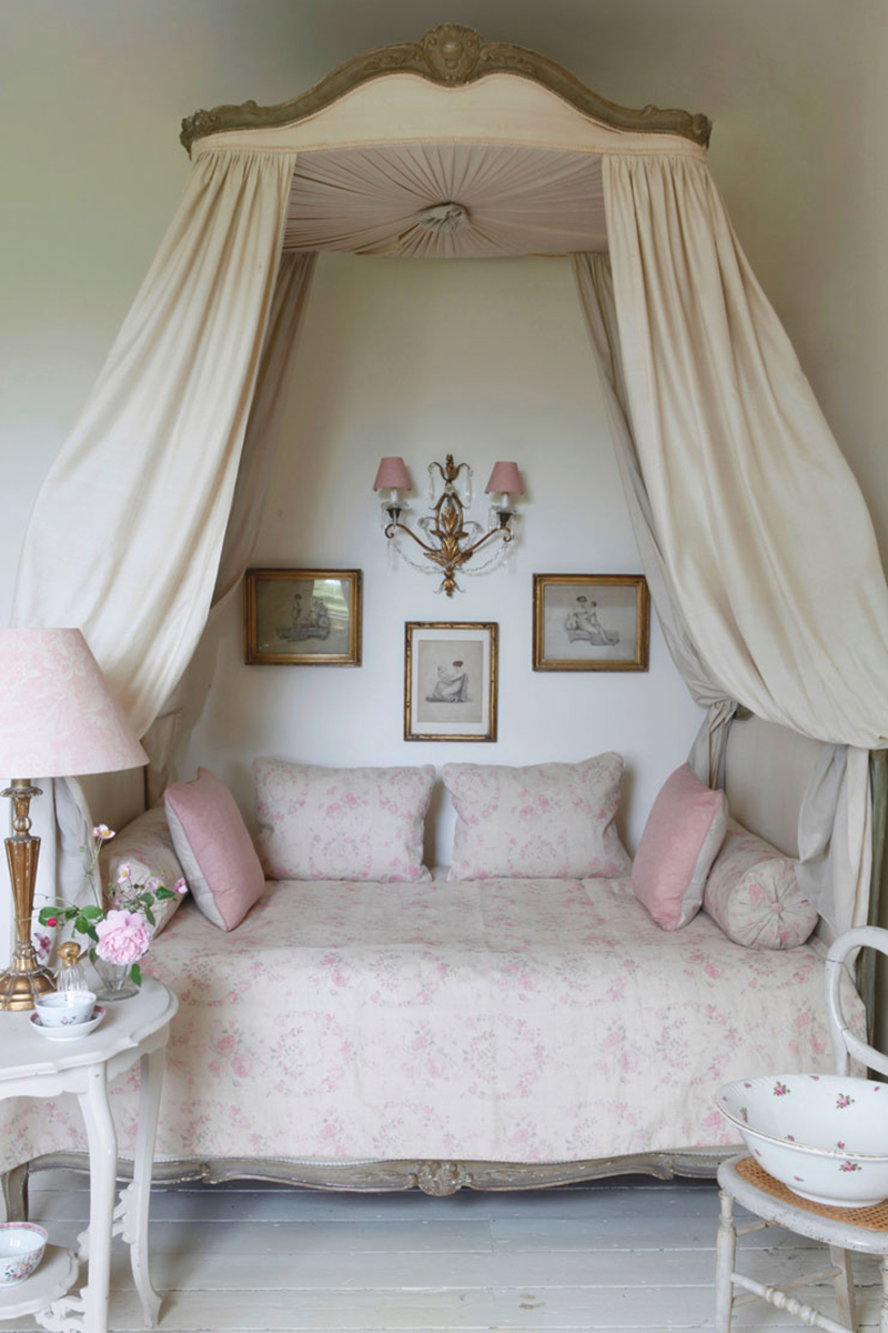  Shabby Chic Daybed With Canopy 