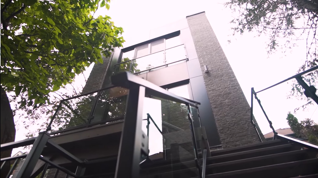 40 Interior Design Photos vs. 10 Second St, Toronto Luxury Home Tour