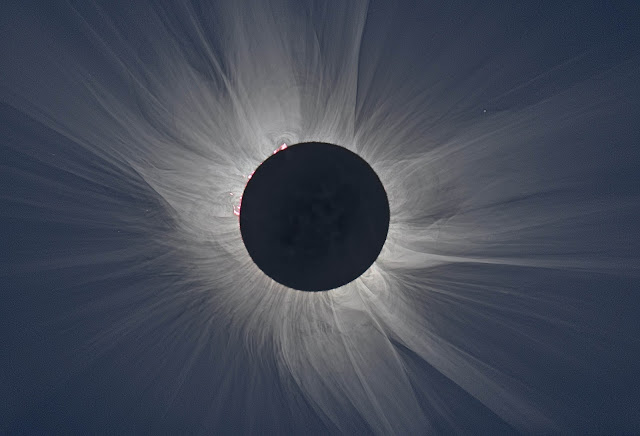 Solar Eclipse During Totality in 2015. Image by Miloslav Druckmüller, Shadia Habbal, Peter Aniol, Pavel Štarha