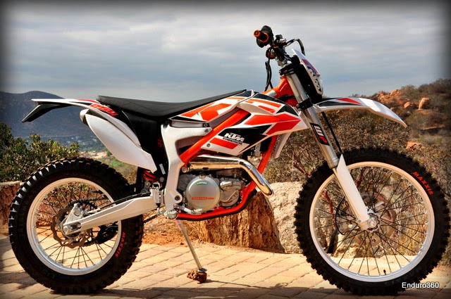 2015 KTM FREERIDE 250R – FIRST RIDE Preview