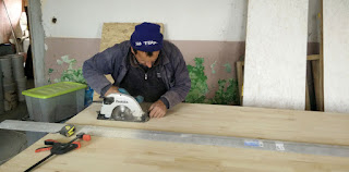 Bekir makes a careful cut Bekir makes a careful cut