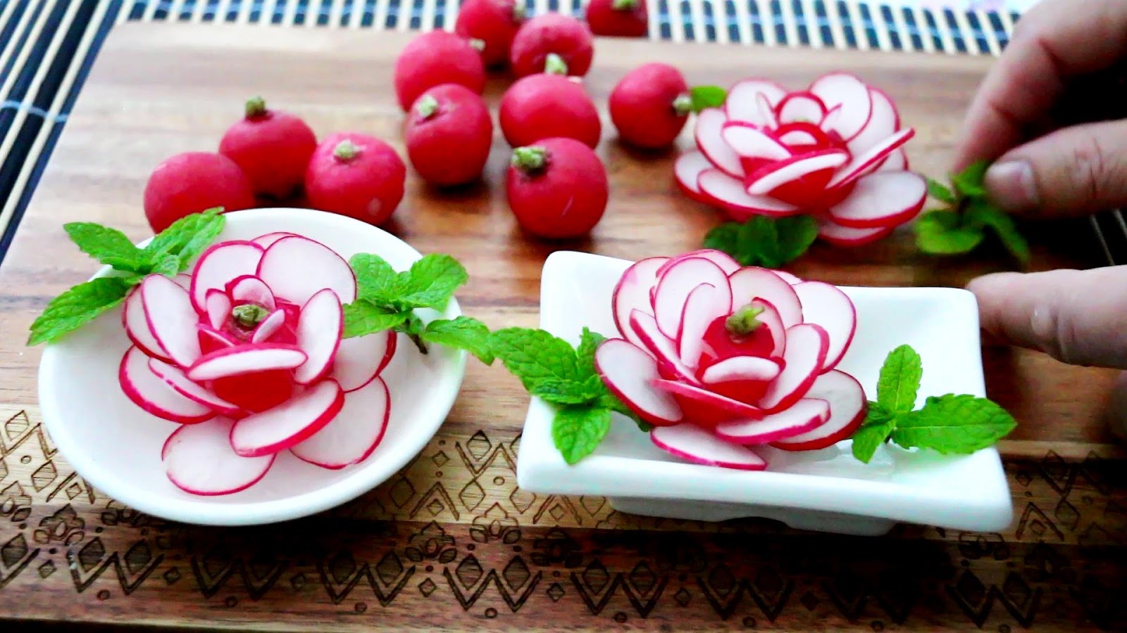 ItalyPaul Art In Fruit & Vegetable Carving Lessons Radish Rose