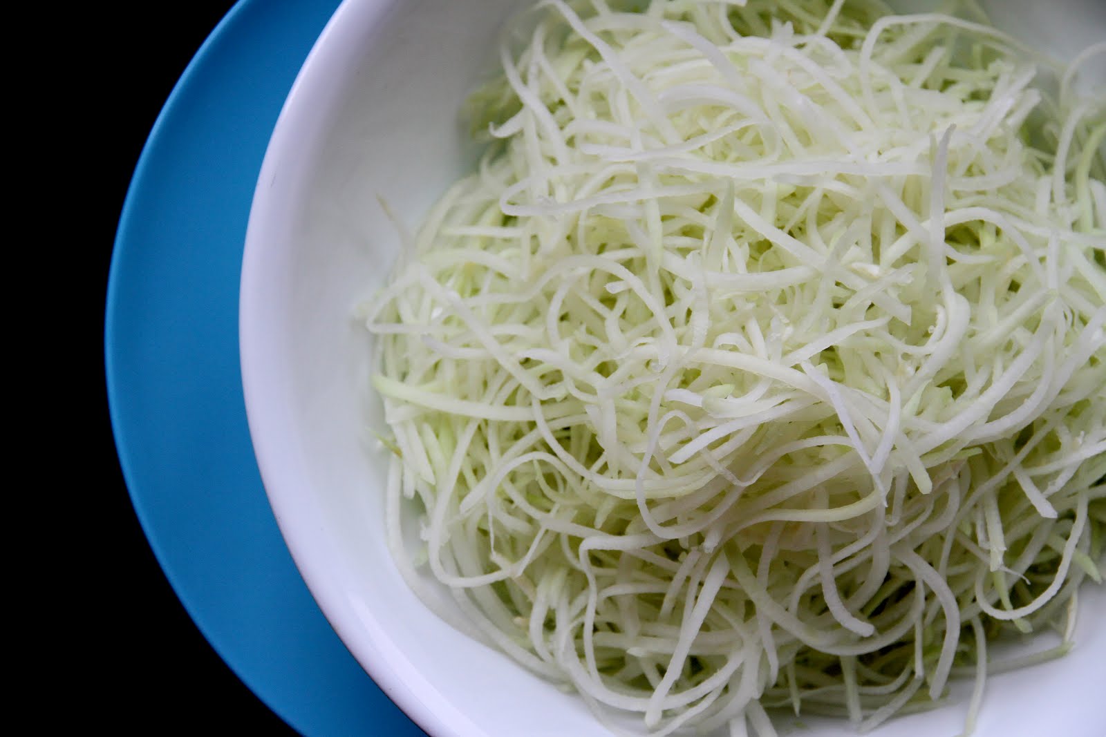 Green Papaya Pad Thai (ผัดไทยเส้นมะละกอ)