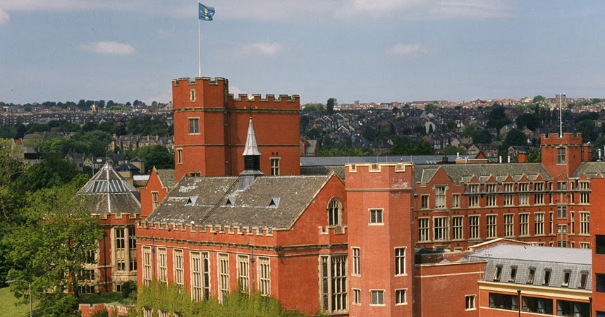 13 Universitas Terbaik di Inggris - KEBUN CERITA