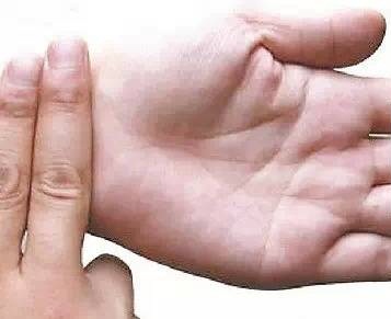 Wanita Dengan 5 Jenis Tangan Ini Tidak Akan Kekurangan Uang Seumur