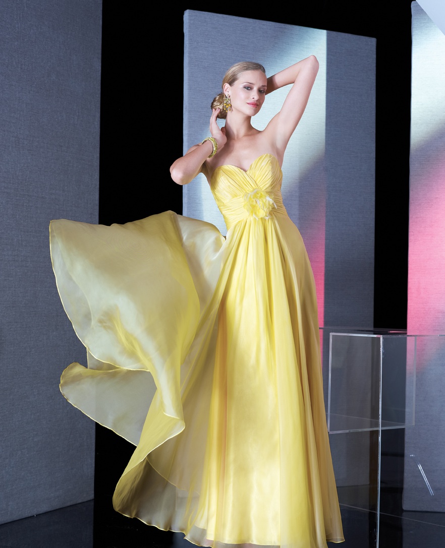 2013 Latest Prom Dress Fashion Point 2013-latest-prom-dress-fashion-point