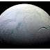 Encélado: O satélite em Saturno capaz de sustentar a vida