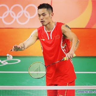 BADMINTON LOVER: Lin Dan in Yonex Voltric Force Badminton Racket (2016)