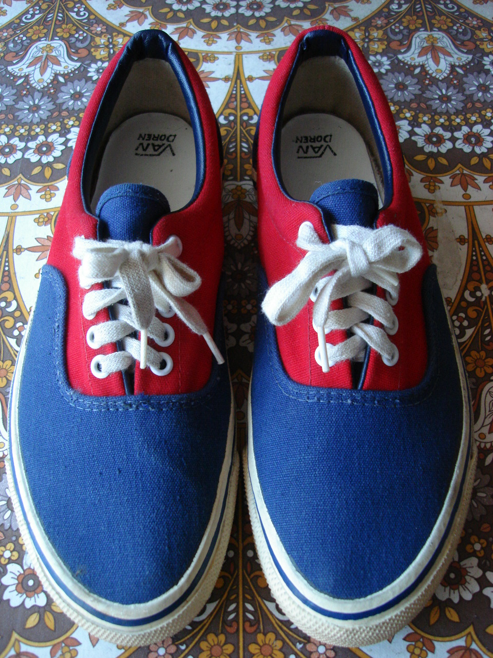 theothersideofthepillow: vintage HOLY GRAIL VANS 2-tone navy blue & red ...