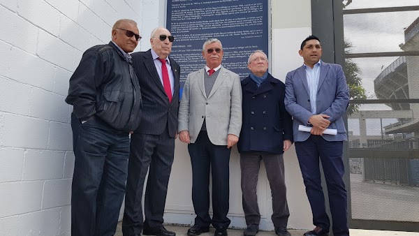 El Málaga inaugura la puerta de Andrés Perales