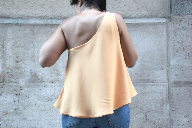 DIY Tutorial y patrones gratis blusa mujer capa circular asimétrica 