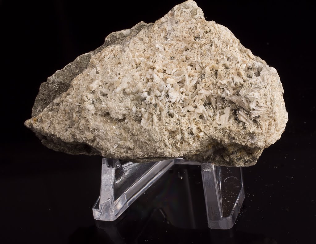 Mineral Bliss Collecting at the LeFarge Quarry in Churchville, MD