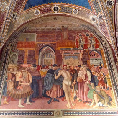 Pellegrinaio, Siena: La distribuzione delle elemosine (Domenico di Bartolo, 1441)