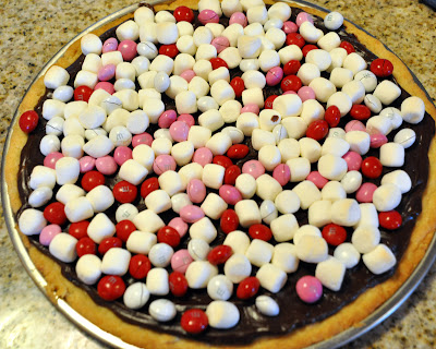 Candy pizza cookie