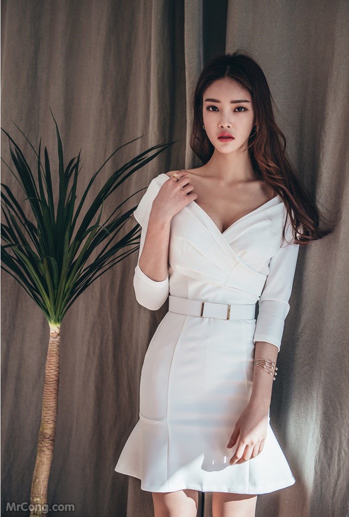 Beautiful Park Jung Yoon in the February 2017 fashion photo shoot (529 photos) photo 14-17