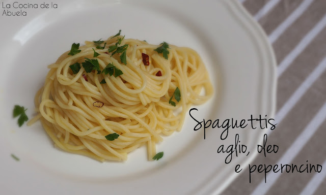 Spaguettis aglio, olio e peperoncino