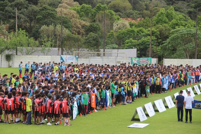 Cerca de 20 mil alunos participaram dos JEPS Bom de Bola em 2018