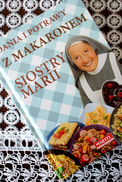 makaron z sosem pomidorowym,wydawnictwo martel, dania siostry Marii,siostra Maria Goretti Guzek,kuchnia wloska,wloski makaron,jak ugotować makaron al dente,skworcu sklep,syrop z agawy,