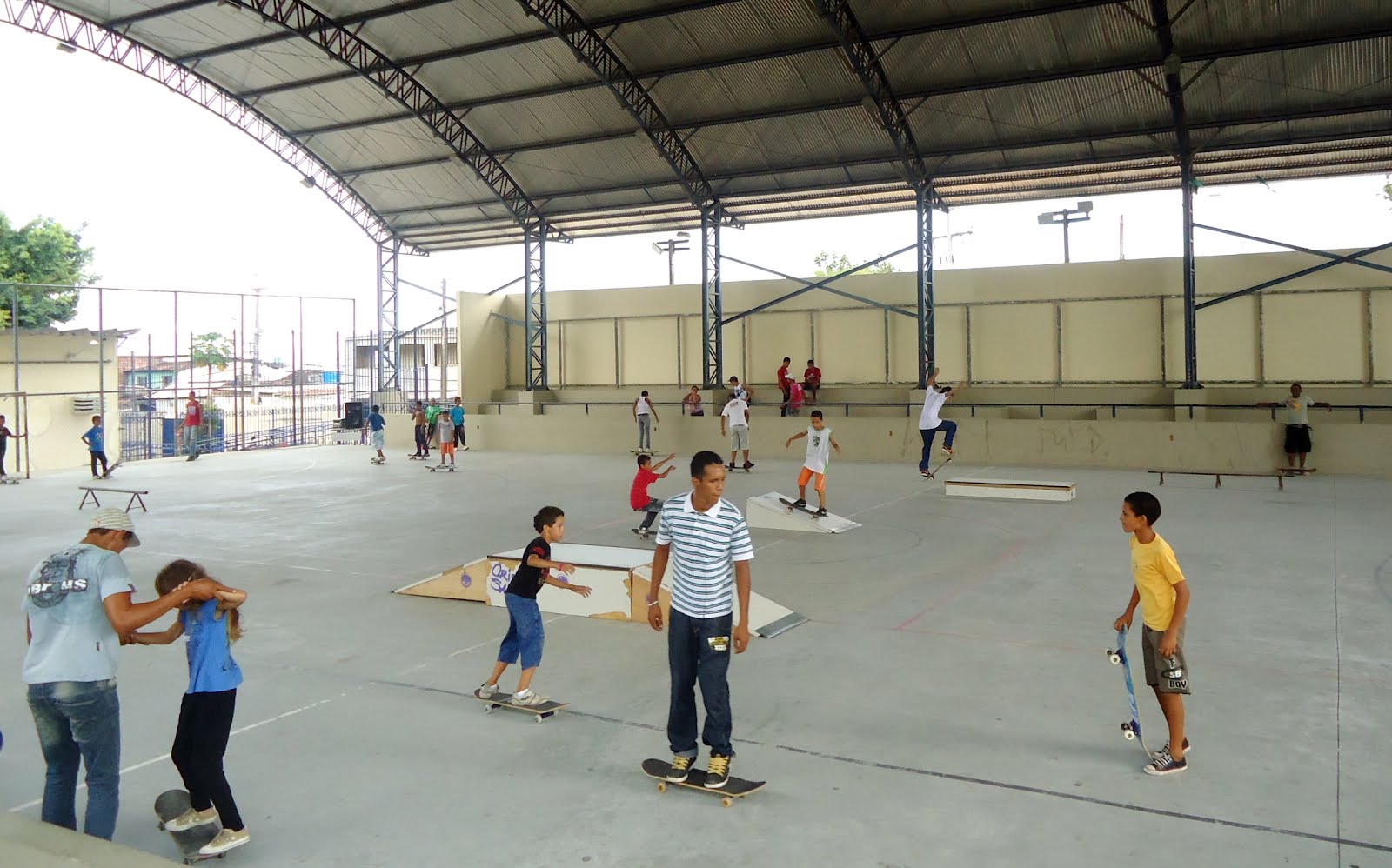 Picos e Pistas Skateboards PE: Escolinha de Skate ESCAPE...Do Esporte ...
