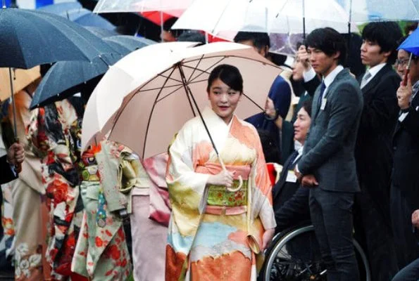 Crown Princess Masako wore the kimono seen in photos for the 2019 calendar. Princess Yoko, Princess Mako and Princess Kiko