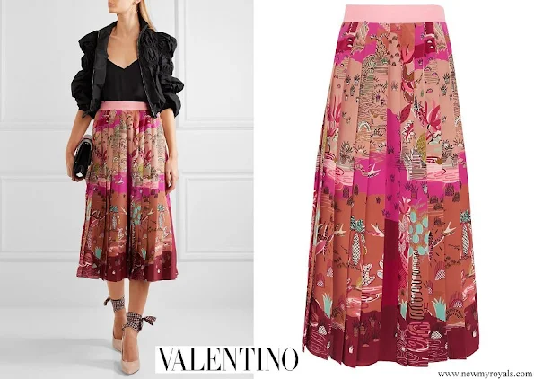 Crown Princess Mary wore Valentino pleated printed silk crepe de chine midi skirt