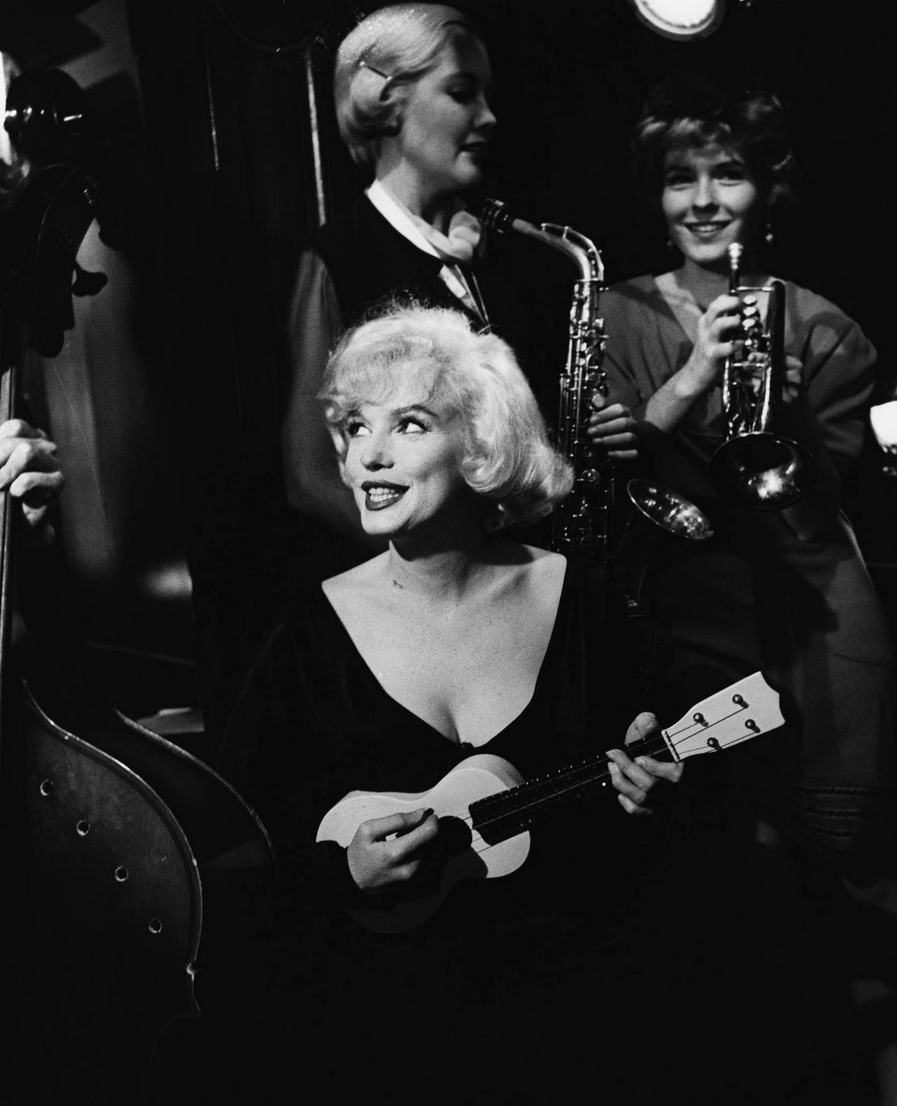 Noir and Chick Flicks: Some Like It Hot(1959).