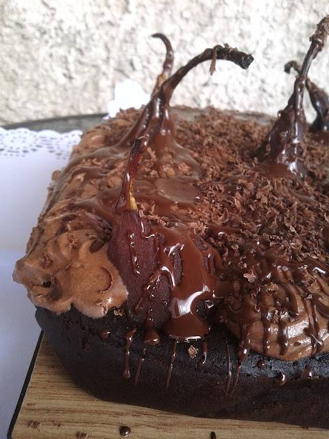 Prajitura cu pere posate si ciocolata