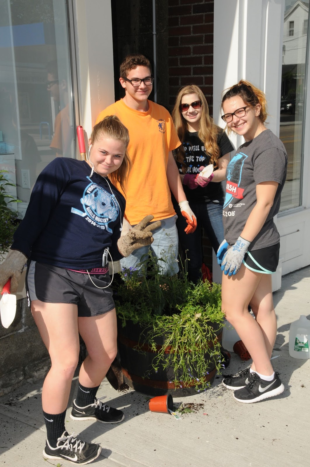 Franklin Downtown Partnership Downtown Beautification Day May 20