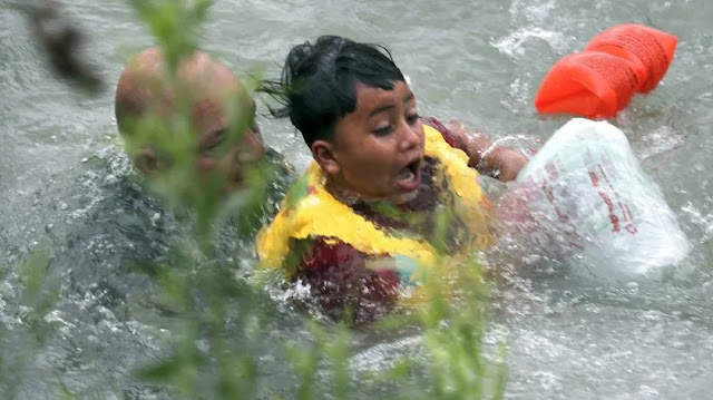 Niño hondureño a punto de morir ahogado en el río Bravo