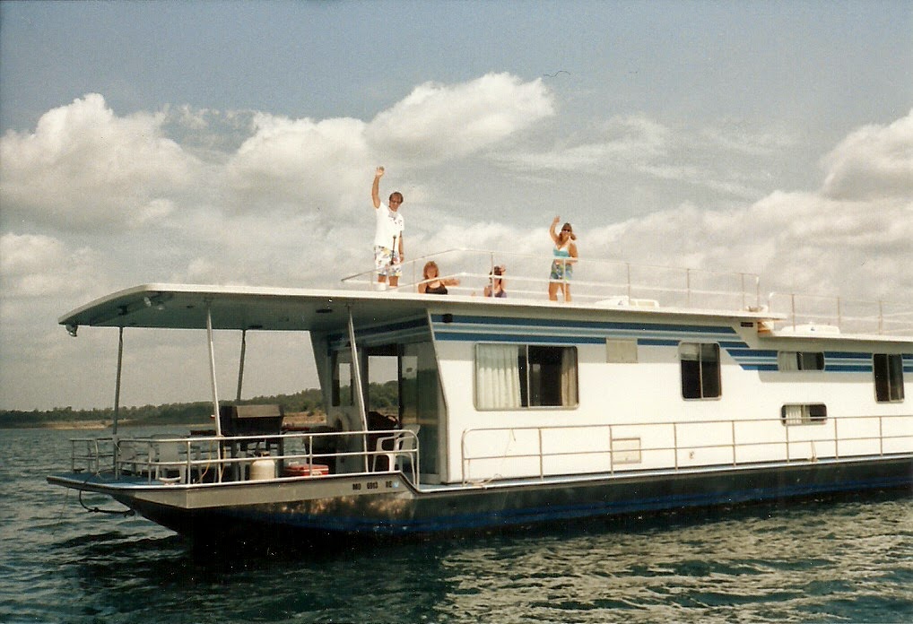 to Pontiac Cove Marina on beautiful Bull Shoals Lake The First