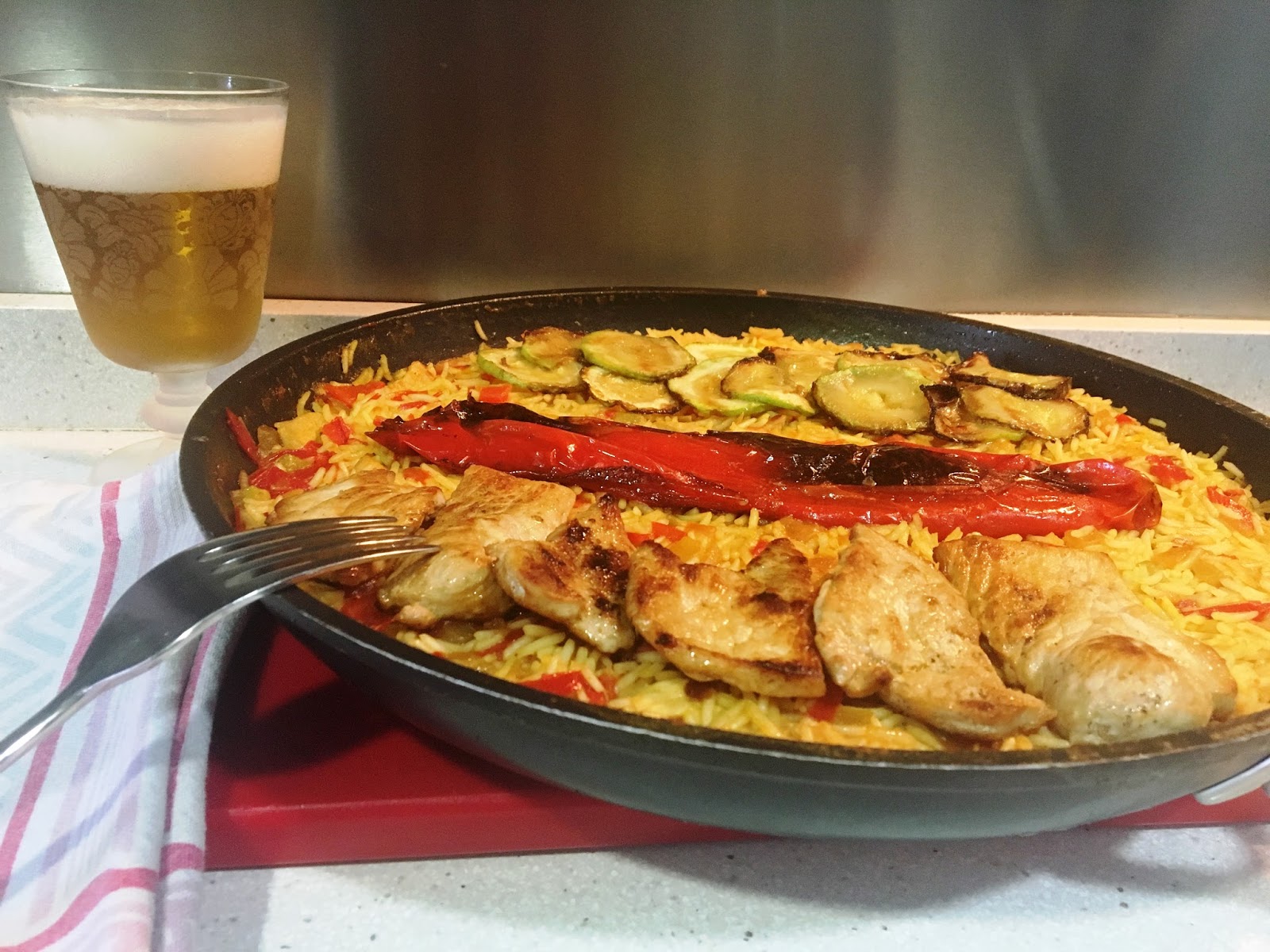 Paella con verdura y magro