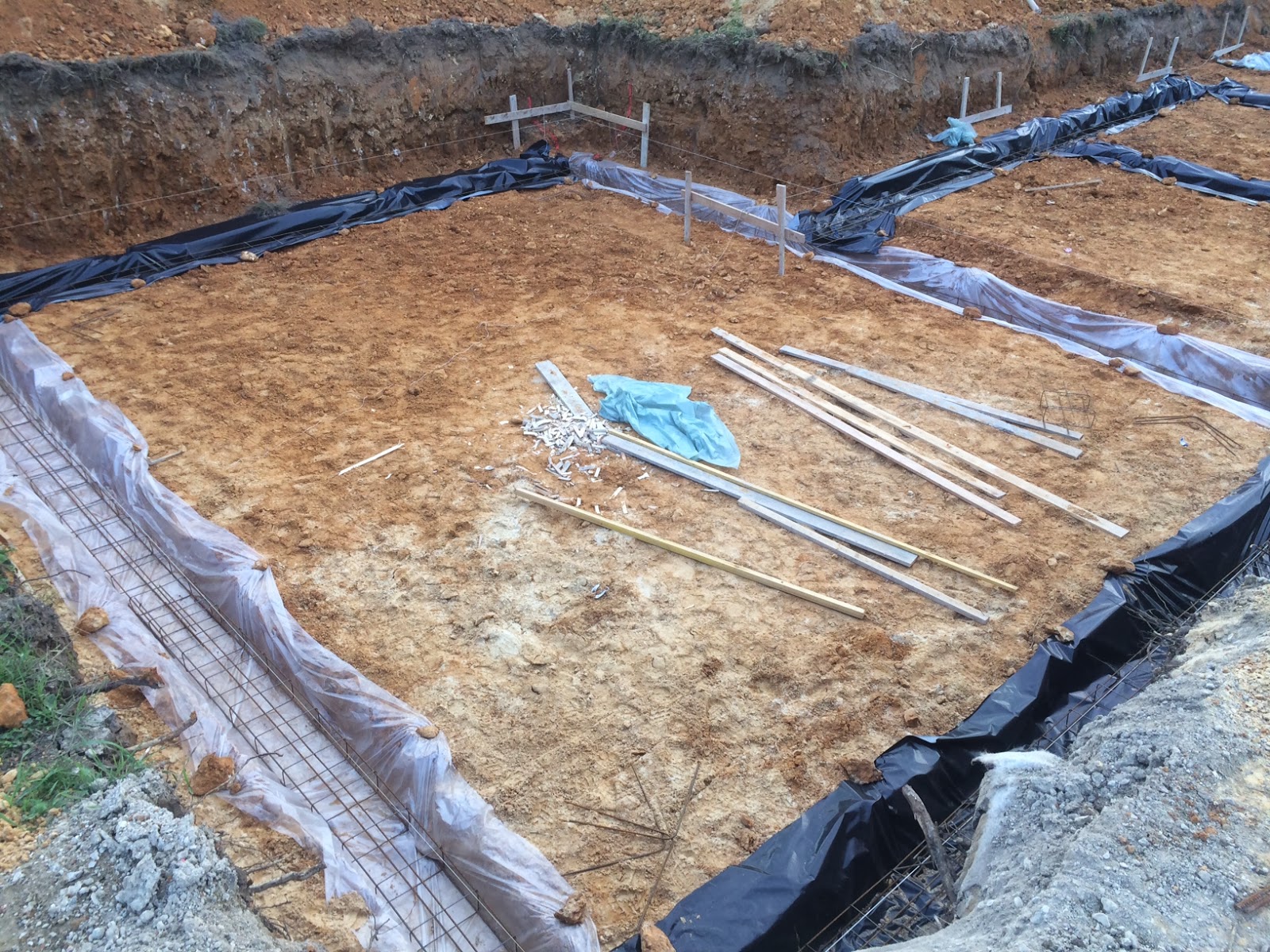 Les Guigniers Fouilles des semelles de fondation et