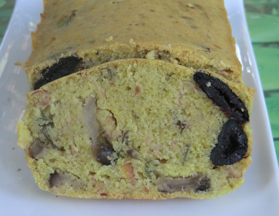 Cake Sale Au Jambon De Bayonne Olives Aubergines A L Huile D