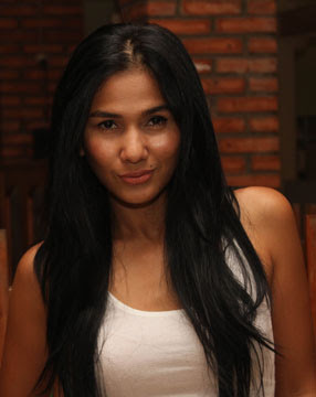 foto hot nova eliza seksi syur artis indonesia yang konon punya wajah 
